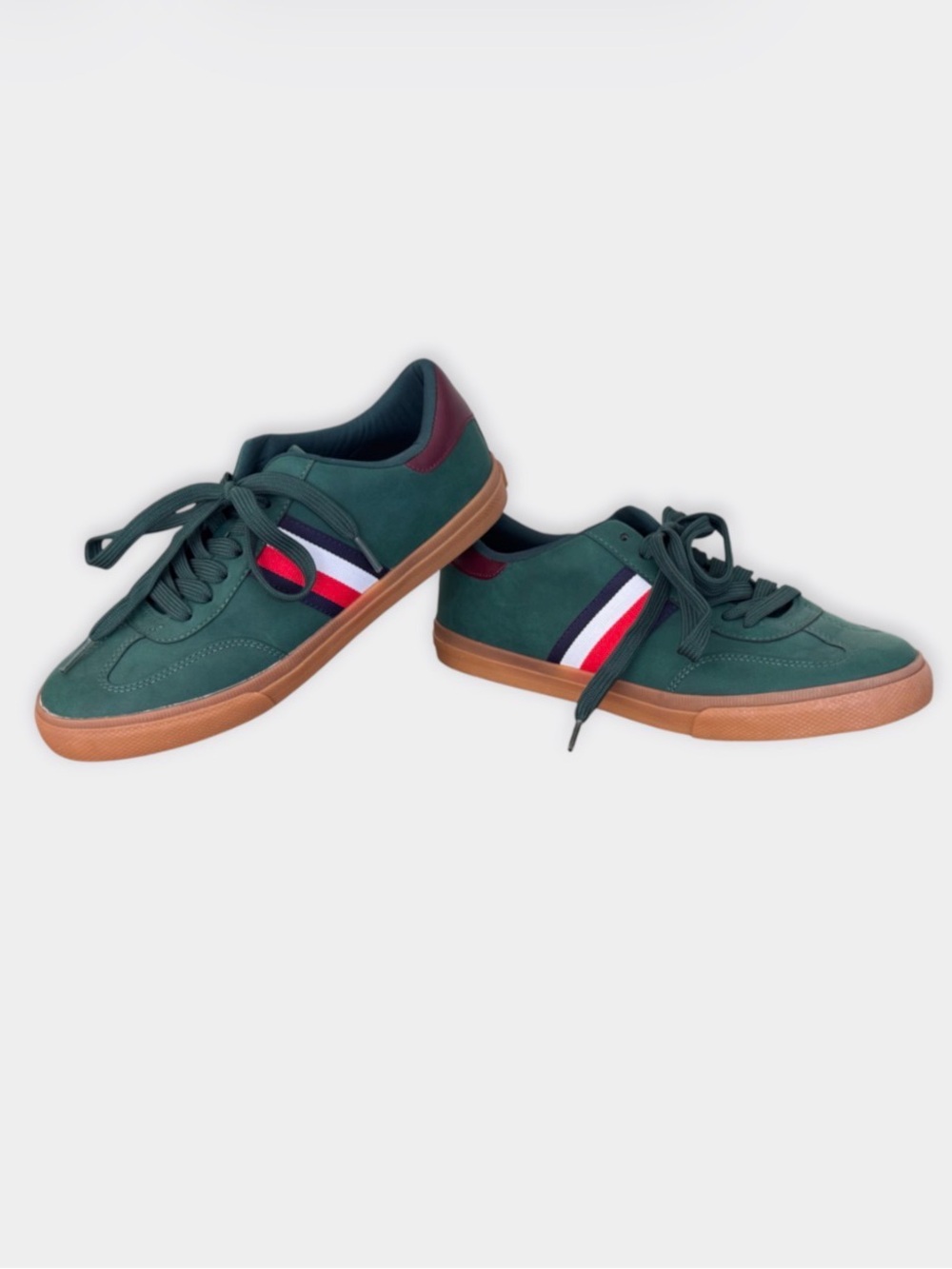 Tommy Hilfiger Latzi Green Stripe Gum Sole Sneakers Size 8